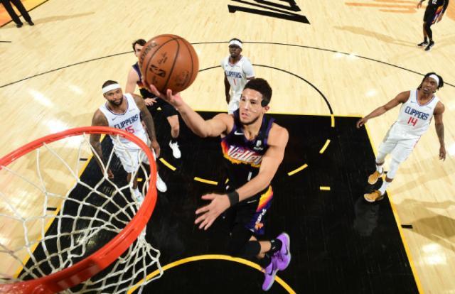 华体会体育-持续低效！布克不擅逆风球 太阳3比2仍不保险？